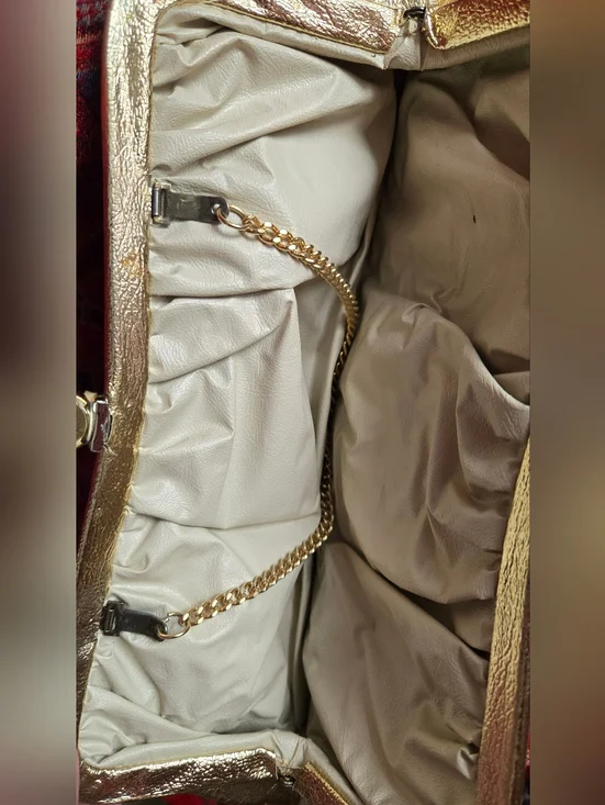 Vintage Shiny Gold Lamé Clutch Bag - Picture 5 of 9